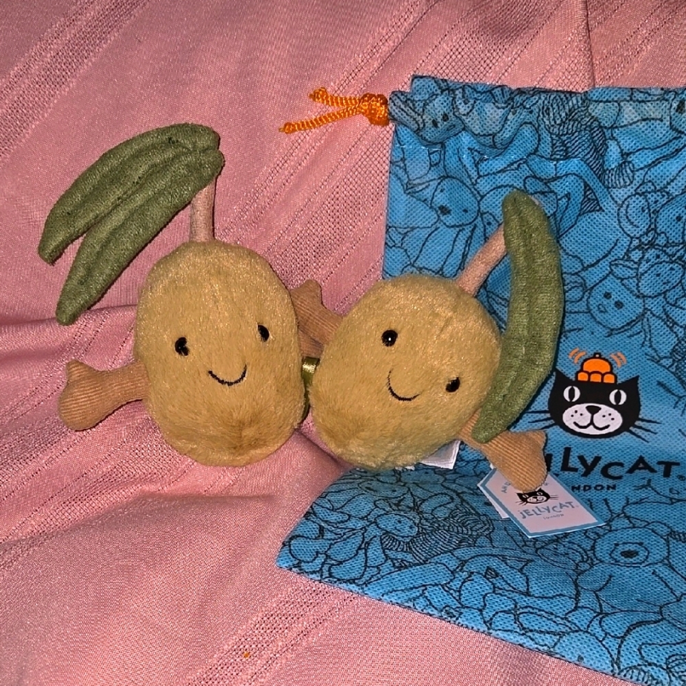 NWT Jellycat Plush Amuseable Olives with Green Leaves